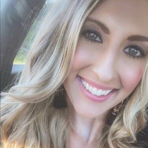 Meet your Posher, Mekayla